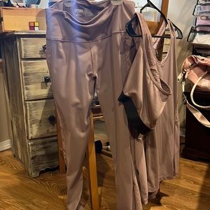 VICTORIAS SECRET Sport Knockout Pink workout set 3 piece set~Pants, razor back